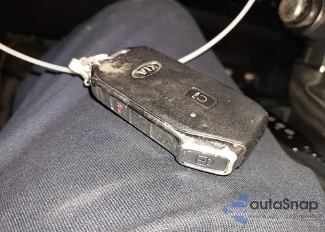 2021 Kia K5 Gt-Line z USA, uszkodzony, nr VIN 5XXG64J29MG049531